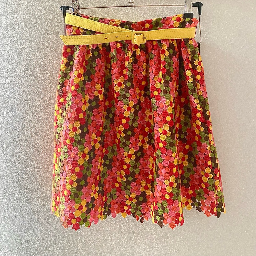 RARE vintage floral lace skirt by Alice + Olivia Size 4